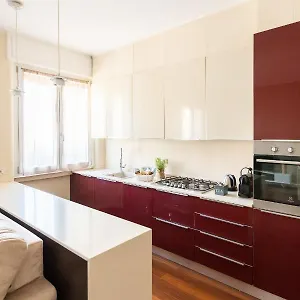 Rosselli 13 , Milão Itália