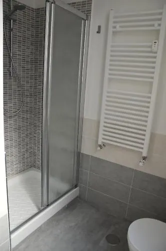 Oda ve Kahvaltı B&B Momenti Romani